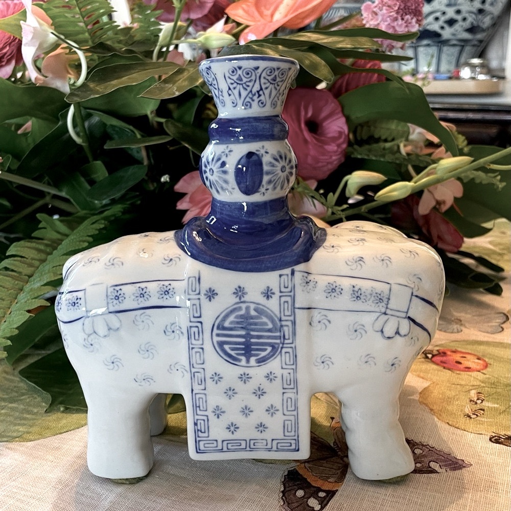 Vintage Chinese Ceramic Elephant Candlestick Holder - Picture 4 of 8